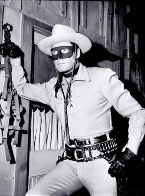  The Lone Ranger, Bir Maskeli Kahramanın Tozlu Batı Maceraları ve Adaletin Zaferi!